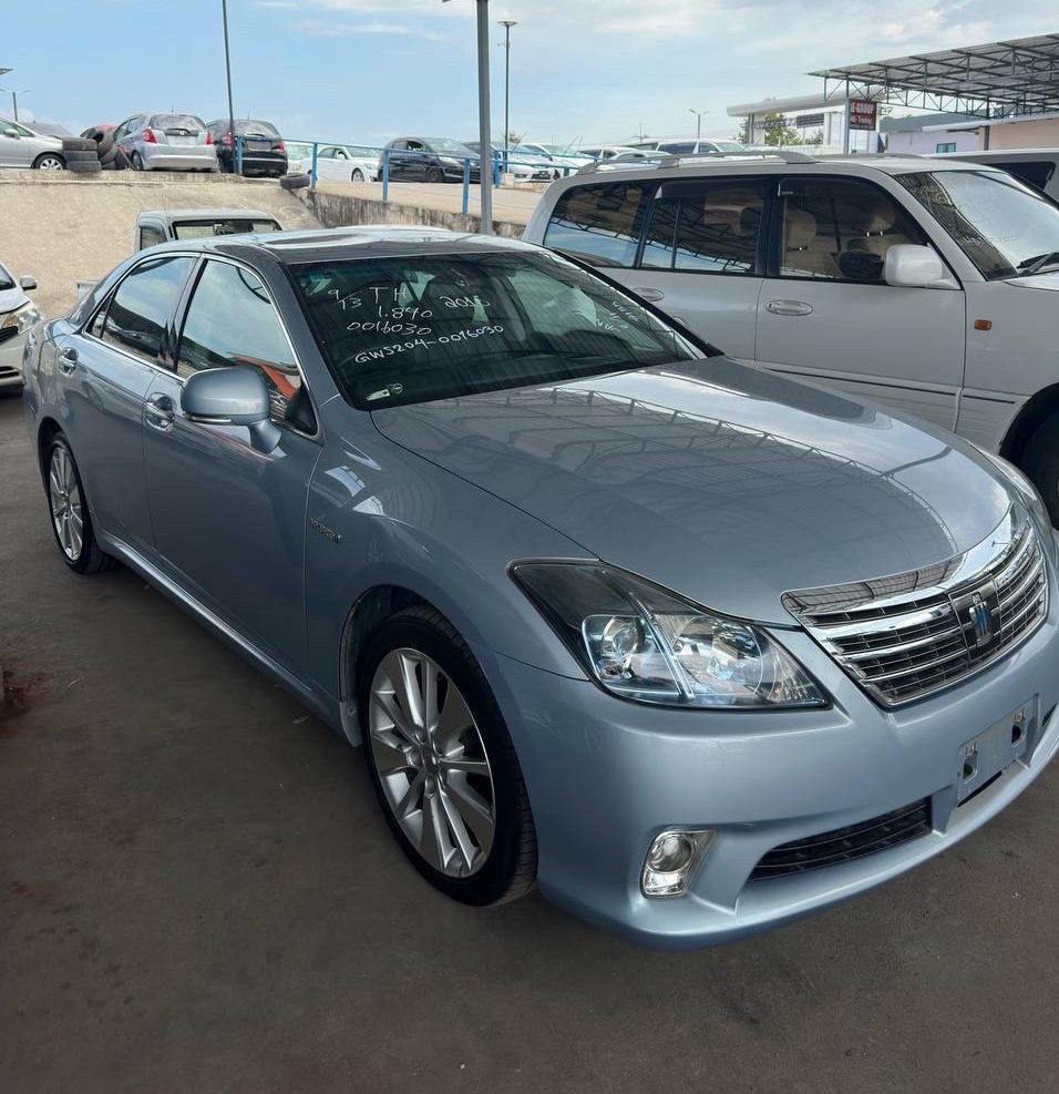 2010年 丰田皇冠 3.5Hybrid