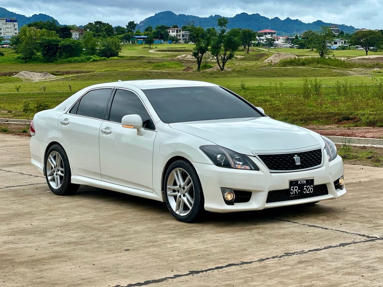 2012 丰田皇冠 2.5 V6